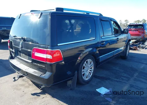 2013 Lincoln Navigator L z USA, uszkodzony, nr VIN 5LMJJ3H56DEL09203